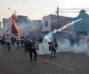 España dejará de venderle al Perú material antidisturbios por muertes en protestas y denuncias de violación de derechos humanos