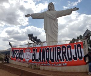 Cusco: al estilo de Río de Janeiro, hinchas alientan a la bicolor desde el Cristo Blanco