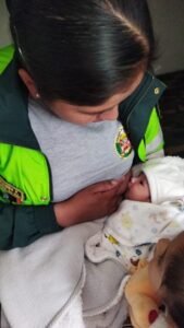  Tres detenidos por presunta trata de personas en Cusco cuando intentaban hacer atender en posta a un bebé recién nacido