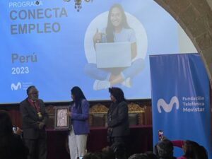 Cursos digitales para jóvenes de Cusco: una alianza entre la UNSAAC y la Fundación Telefónica