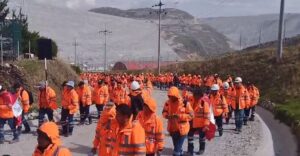 Minera Las Bambas solicita que empresa de seguridad detenga protesta de trabajadores impagos