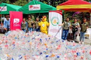 Reciclatón para combatir la Mosca de la Fruta: iniciativa comunitaria