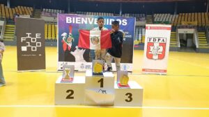 Niño Piero Gael regresa a Cusco como campeón sudamericano de ajedrez