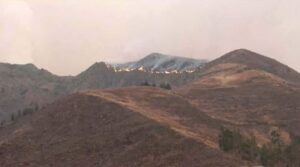 Cusco: Incendio forestal en Pisac deja bomberos heridos y daños materiales