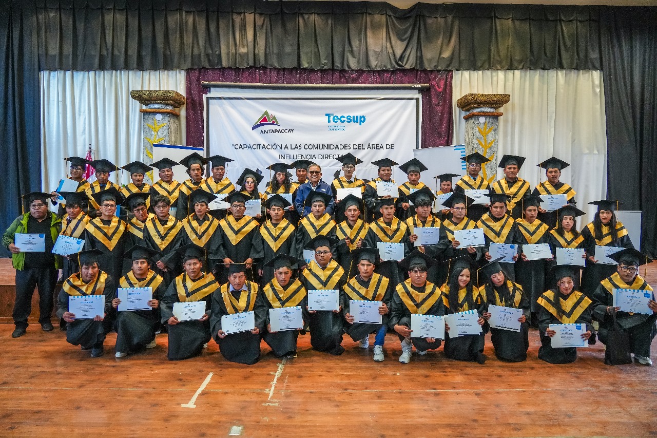 Jóvenes de Espinar culminan exitosamente capacitación impulsada por Antapaccay noticias cusco post