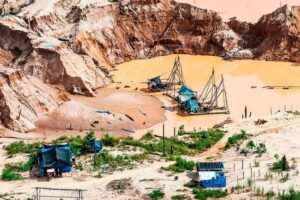 Más de dos mil mineros informales perdieron su inscripción en el Reinfo en la región Cusco