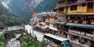 Turistas denuncian alza abusiva de tarifas en hoteles y restaurantes de Machu Picchu