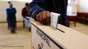 Regiones del Perú llegan a las elecciones 2026 con más recursos pero con bajos niveles de confianza en sus autoridades